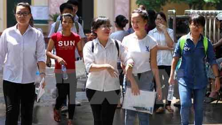 Russia announces 855 scholarships for Vietnamese students
