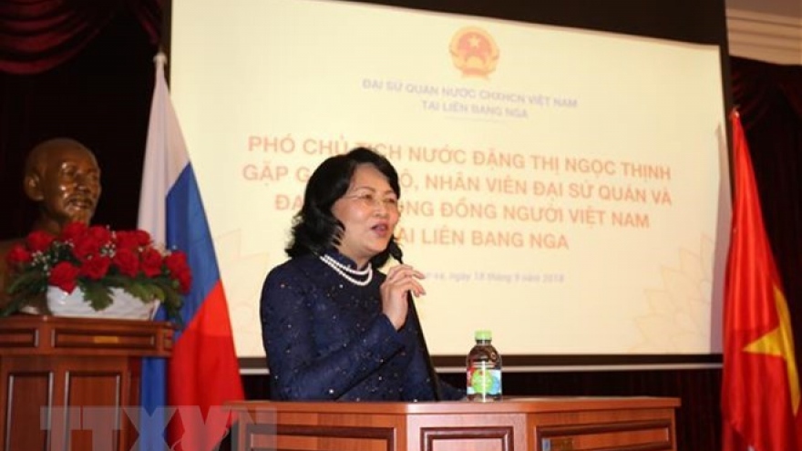 Vice President meets overseas Vietnamese in Russia