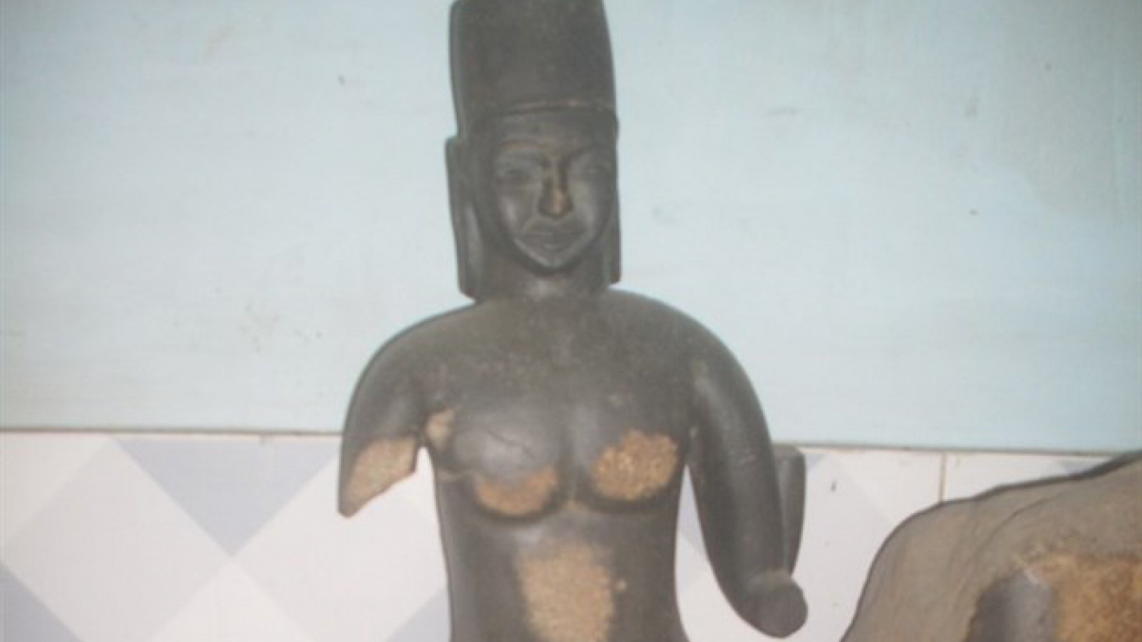 Collector amasses Oc Eo antiques