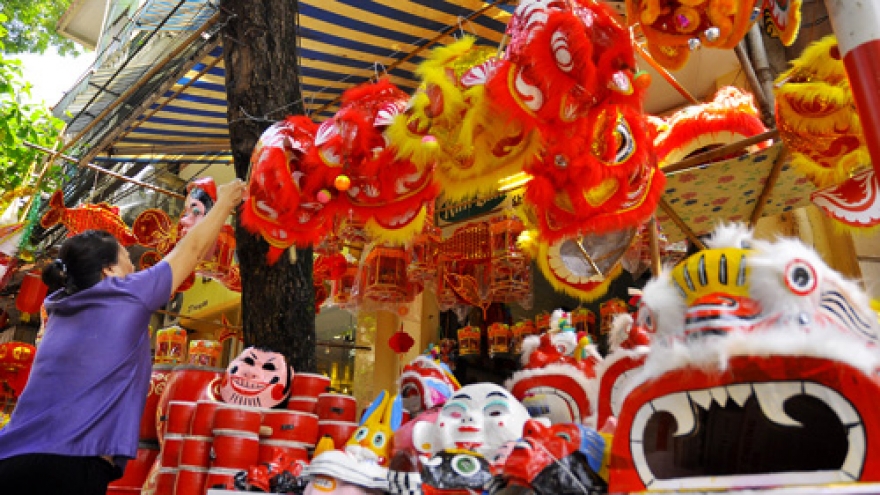 Jubilant atmosphere of mid-autumn festival in Hanoi