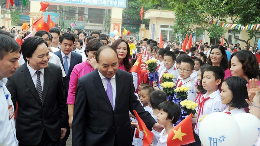 Government officials visit students on first day of school