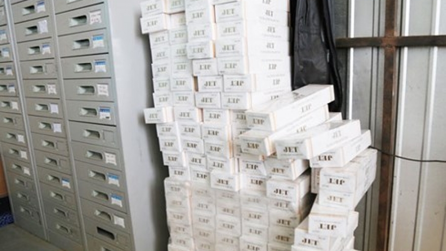 Thua Thien Hue police seize 1,200 packs of cigarettes