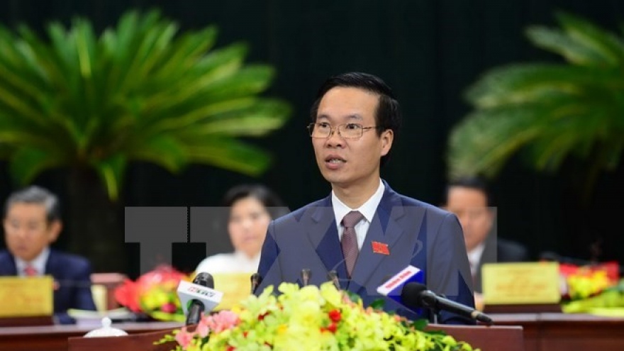 Youngest Politburo member heads Party education commission