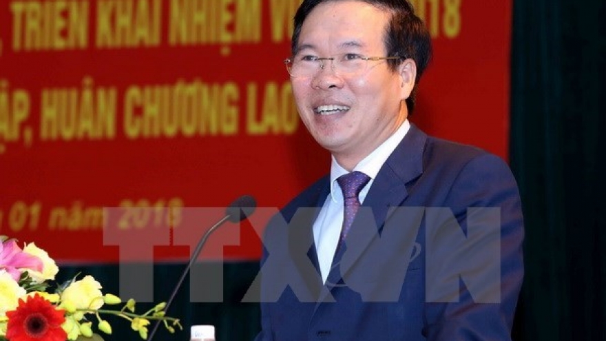 Party education commission works to orient public opinion