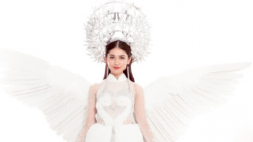 Vietnam unveils national costume for Miss International 2017