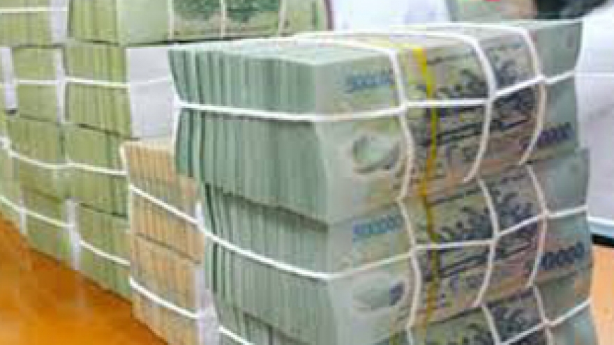Vietnam improves its currency's competitiveness