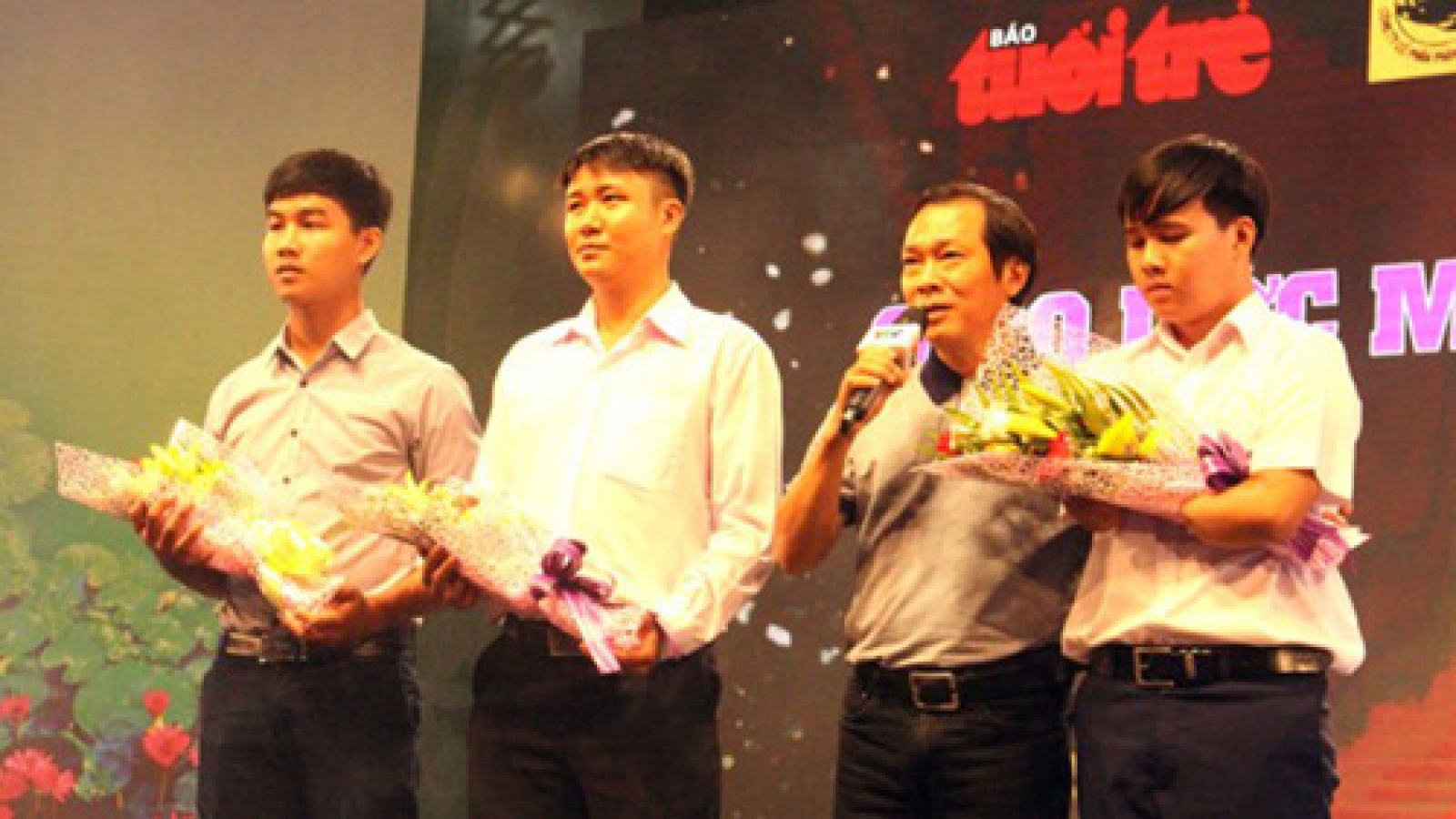 Scholarships for first-year students in Mekong delta