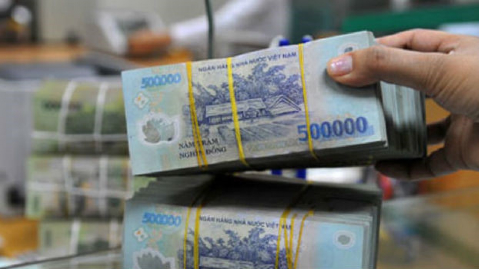 Banking expert clarifies reasons behind six-month credit growth