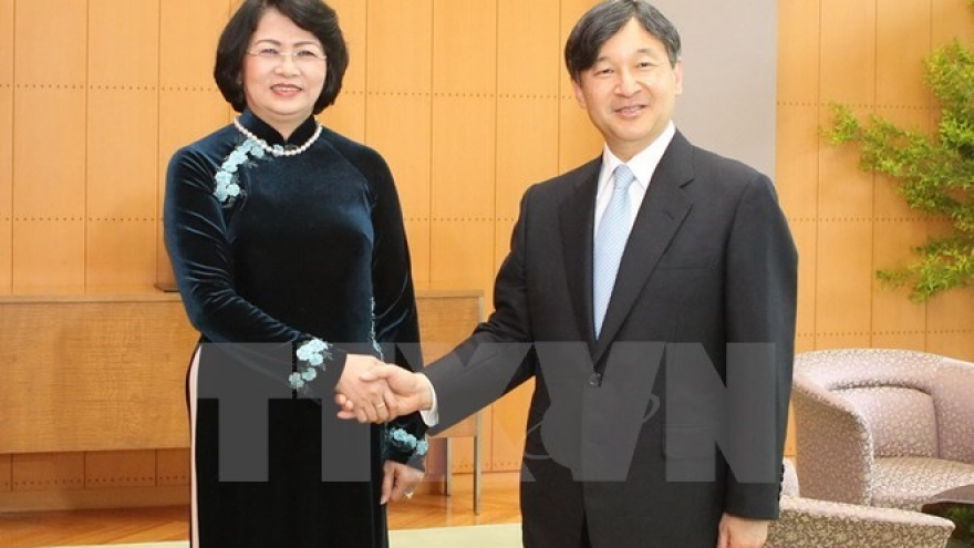 Vice President meets Japanese Emperor Akihito