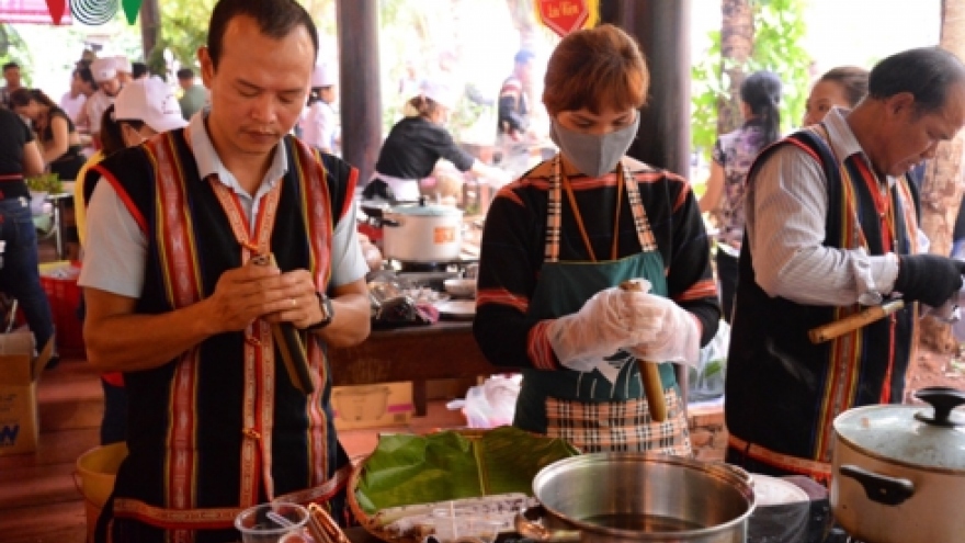 Dak Lak hosts cuisine contest at Buon Ma Thuot Coffee Festival