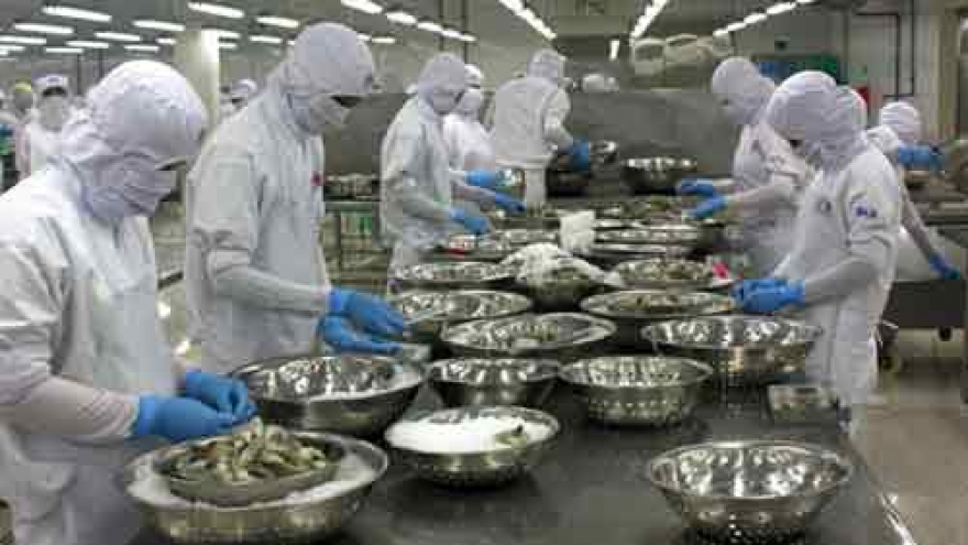 
        Drought devastates local shrimp industry 
                              