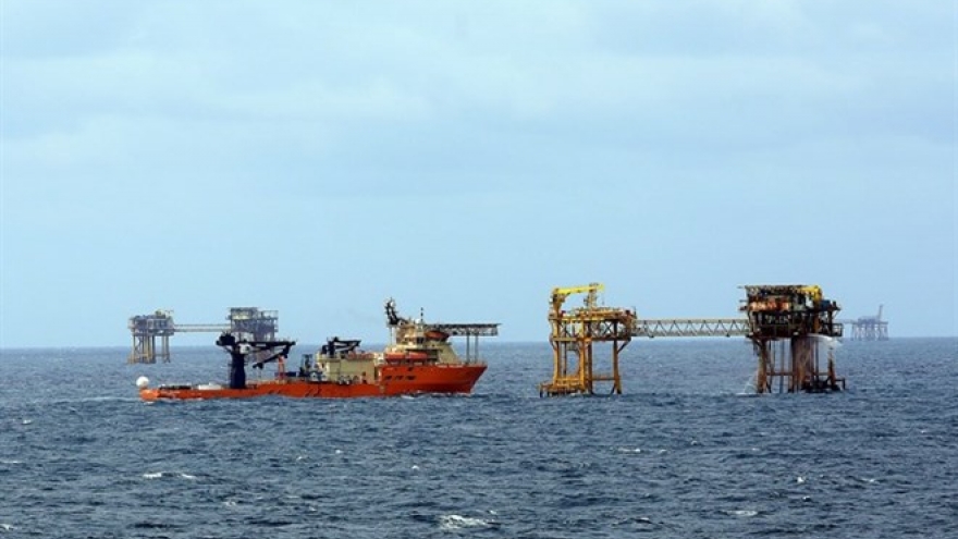 
        Oil and gas sector urged to adjust business strategy
                              