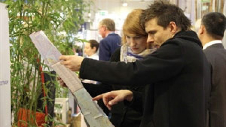 Steep tour discounts at travel festival