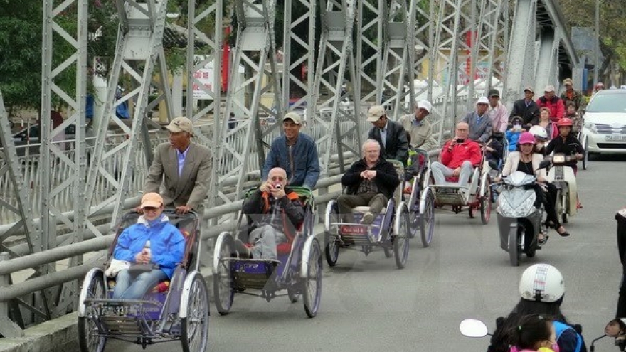 International arrivals expected to reach 10 million in 2016