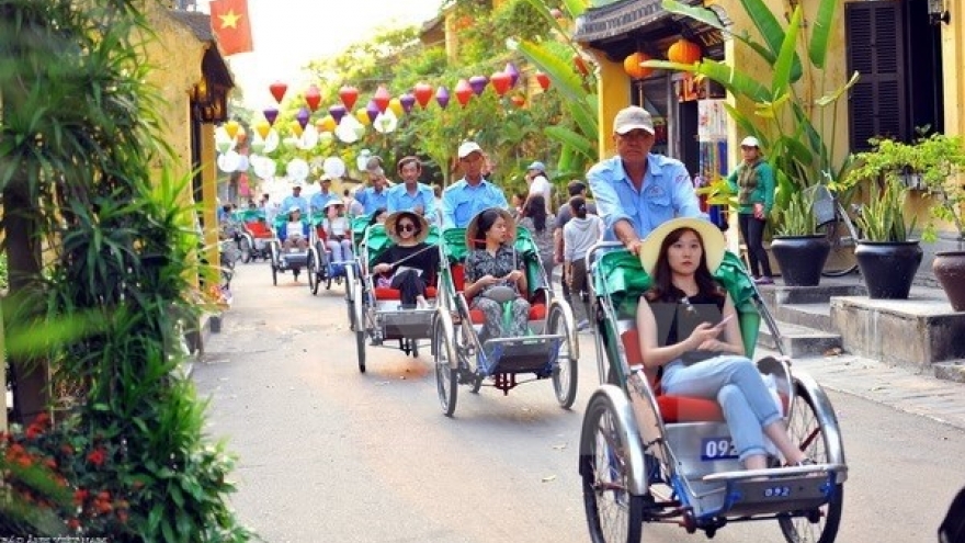 Vietnam’s tourism hits growth records in 2016