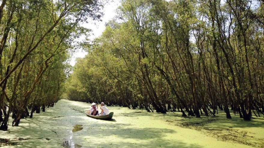Seminar looks ways to improve tourism competiveness