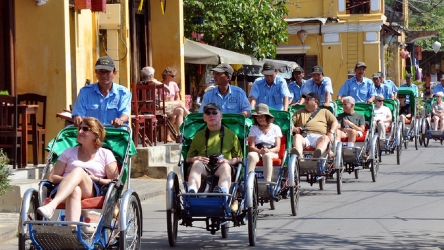 Vietnam attracts record tourist numbers in 2017 but still can't escape bad reputation