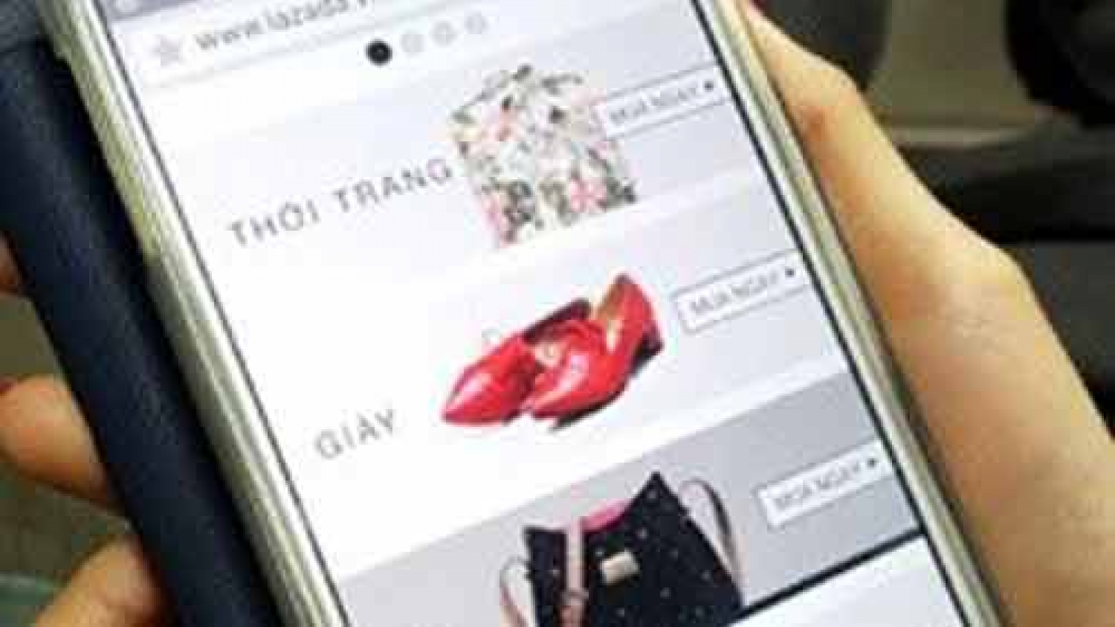 Mobile pay threatens banks: experts