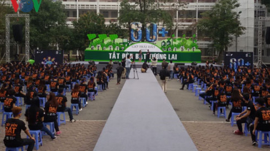 Lights off in Vietnam for Earth Hour