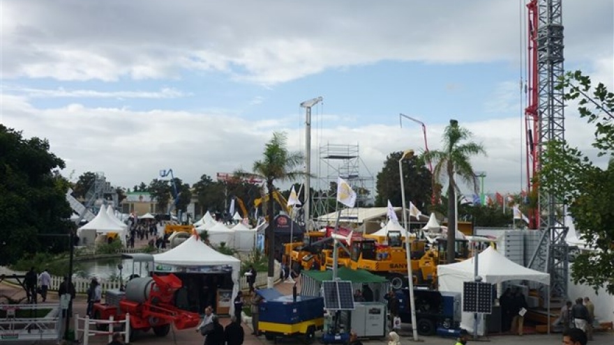 Vietnam attends international trade fair in Algeria