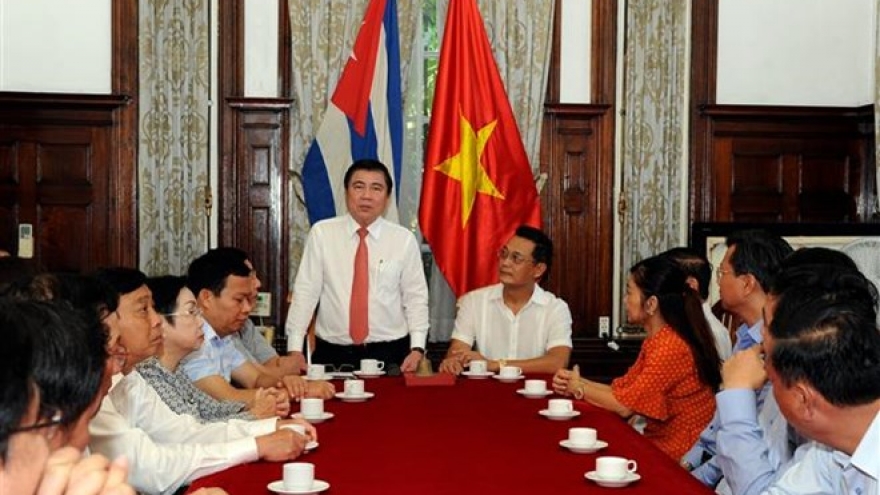 Vietnamese, Cuban businesses ink trade agreements