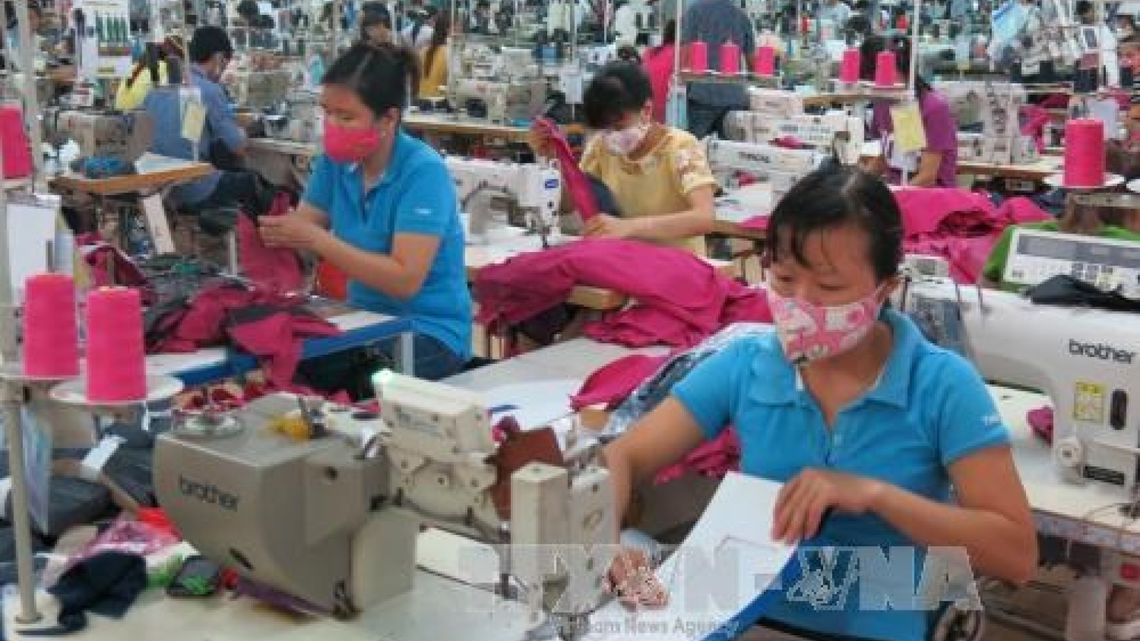 Vietnam foresees continued trade deficit in 2016