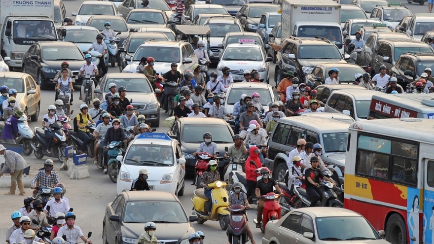 Causes of traffic jams in Hanoi