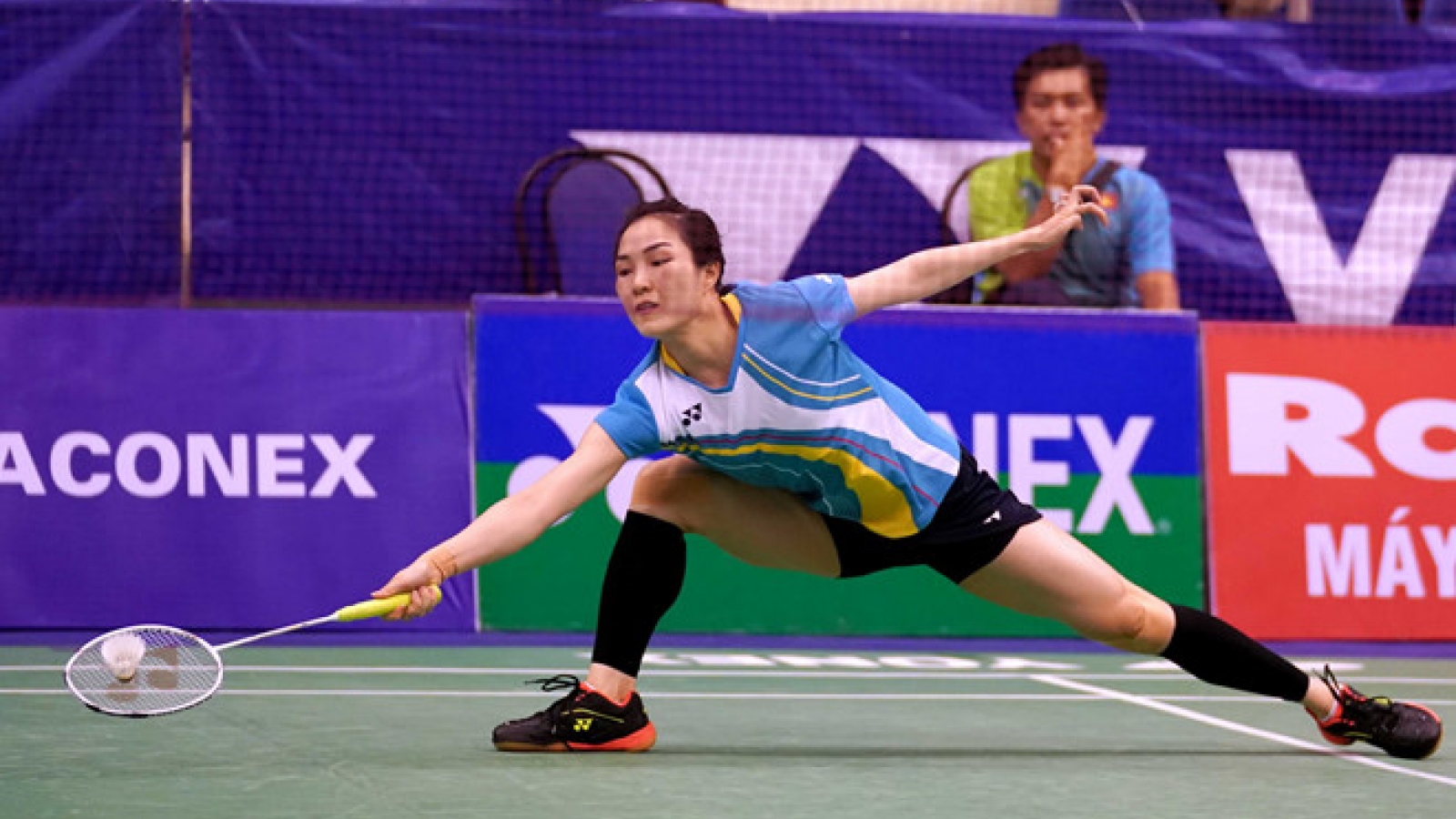 Female badminton star into semifinals of Maldives International Challenge