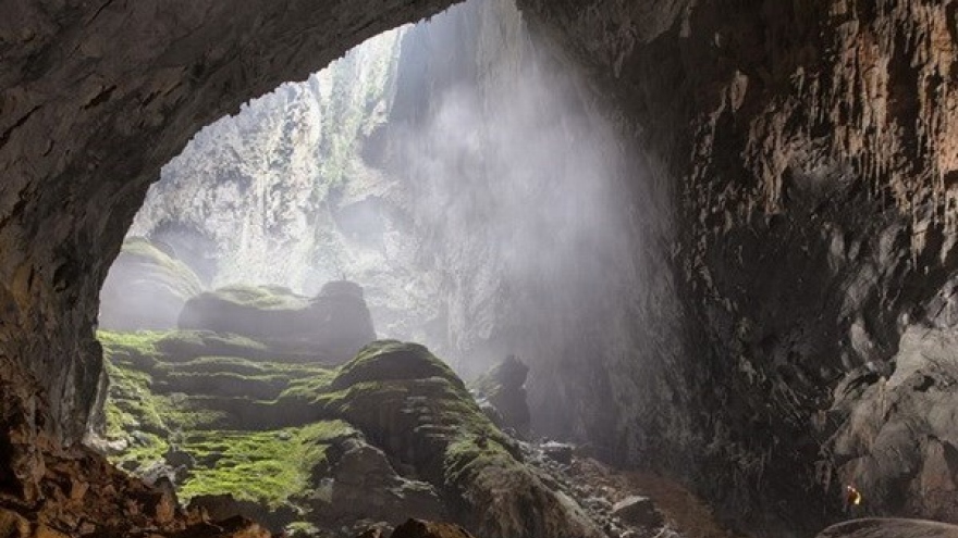 Quang Binh promotes tourism in Hanoi