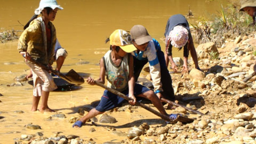 Vietnam advances child labour battle plan