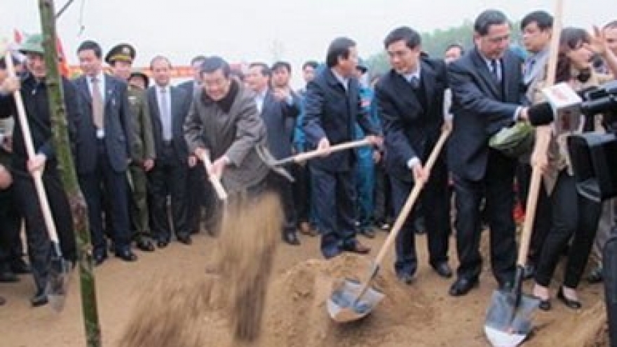 President launches tree planting festival