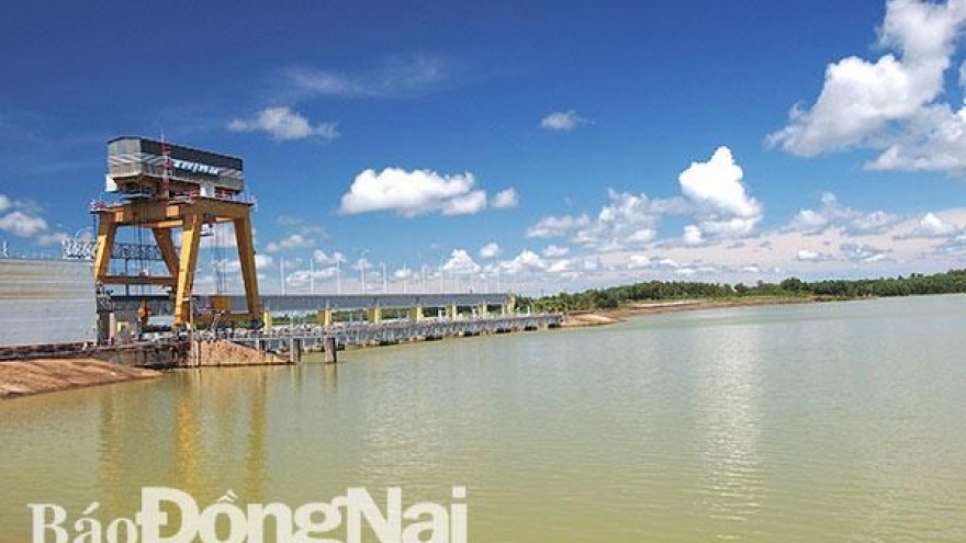 Dong Nai proposes 8 solar power projects on Tri An lake