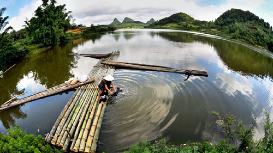 
        Exhibition on Truong Sa, Hoang Sa opens in HCM City
                              