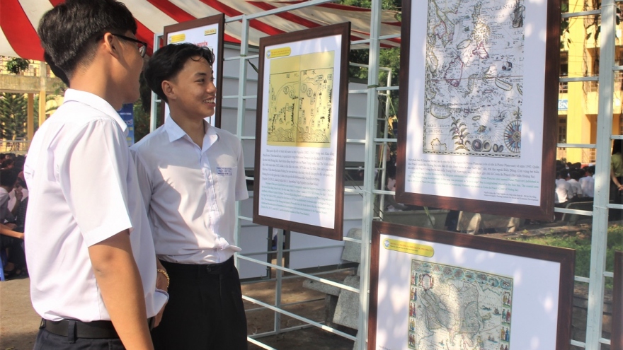 Quang Nam hosts exhibition on Hoang Sa and Truong Sa archipelagos