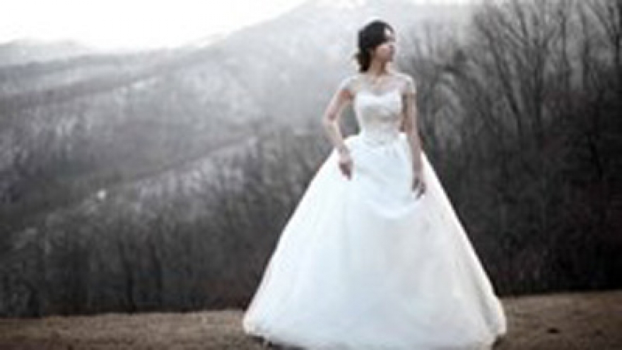 Hanoi hosts Korean fashion exhibition “Four Seasons” 