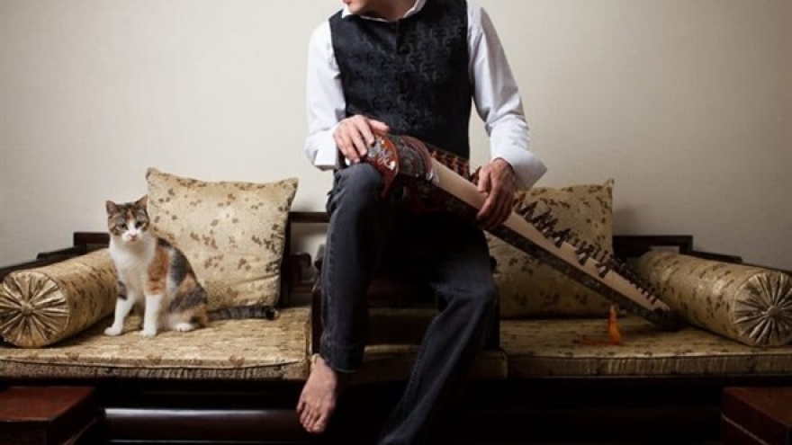 Vietnamese zither player nominated for IMA awards
