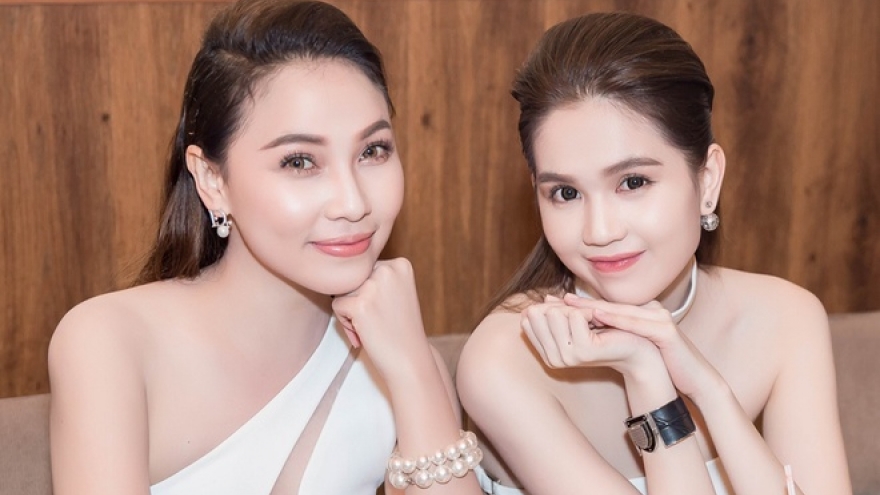 Ngoc Trinh standing out at fashion show for long-legged beauties