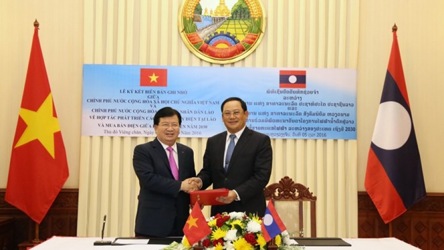 Independence, Friendship orders honour Laos’s transport ministry