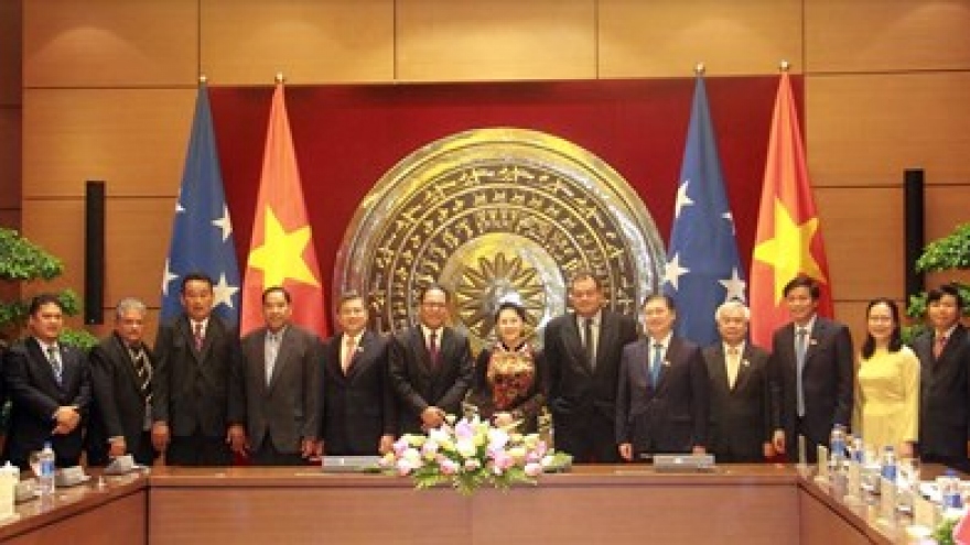 Vietnamese, Micronesian parliamentary leaders hold talks