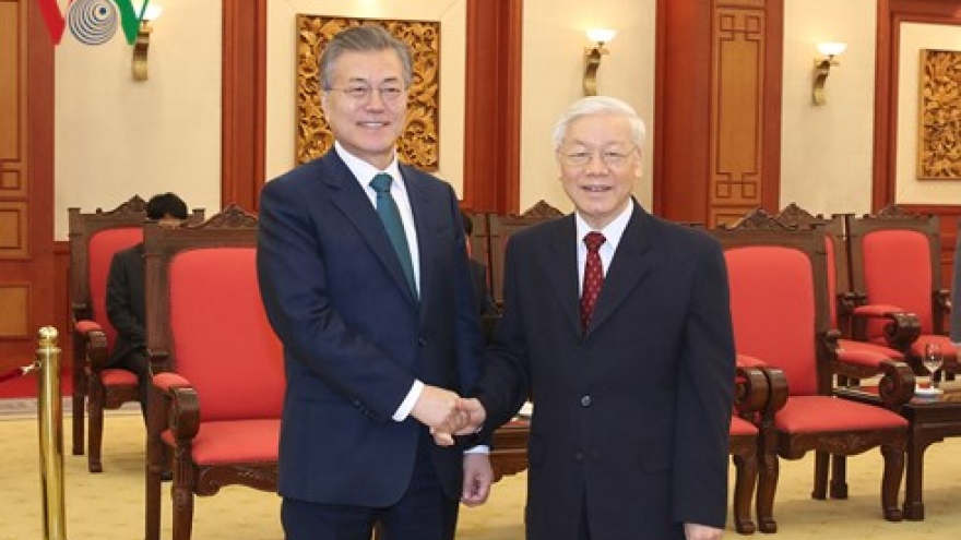 Party, Government, NA leaders host RoK President