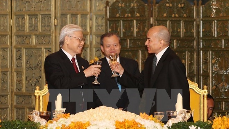 Vietnam, Cambodia treasure close-knit relations