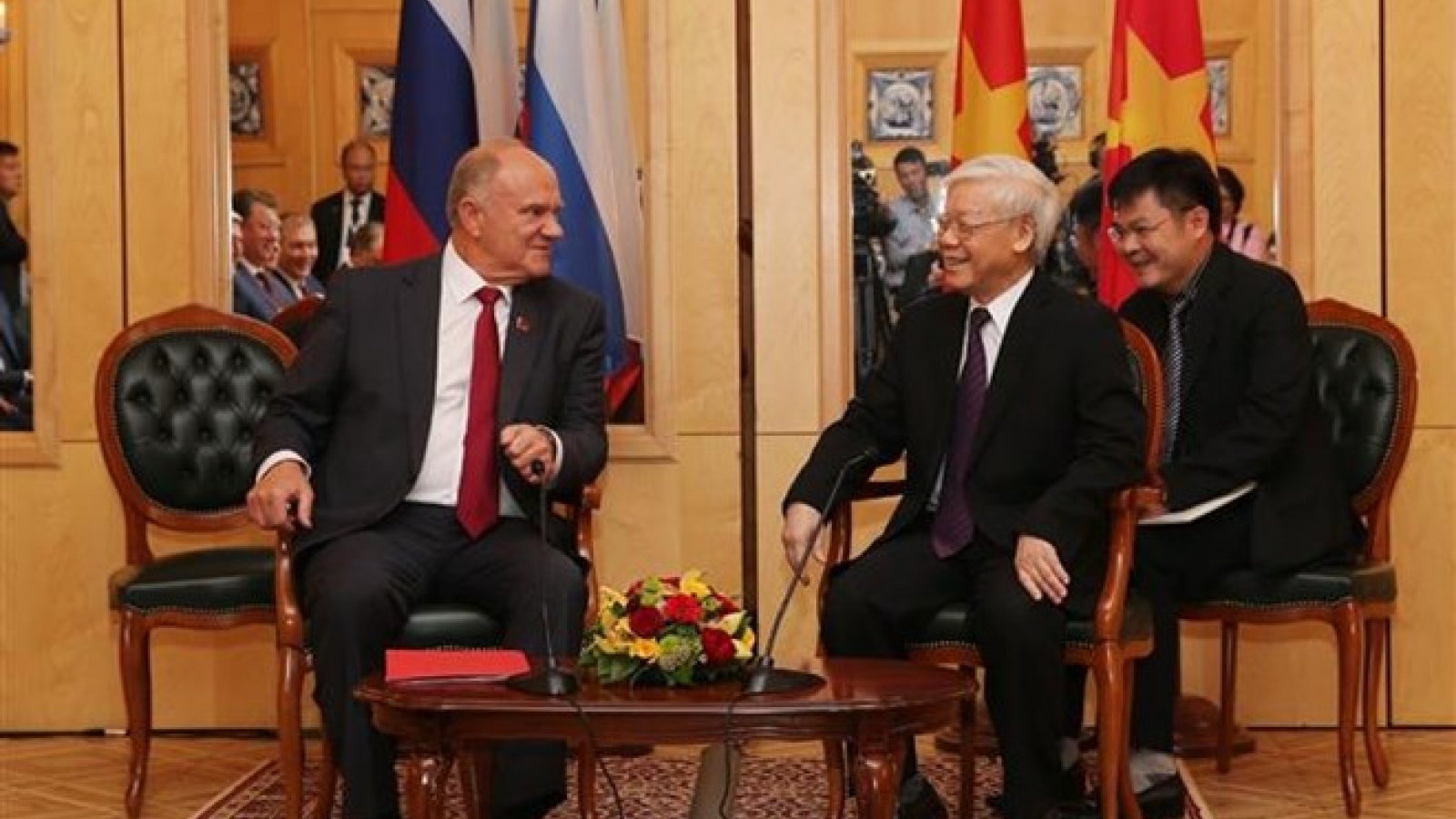 Russia a top priority in Vietnam’s foreign policy: Party leader