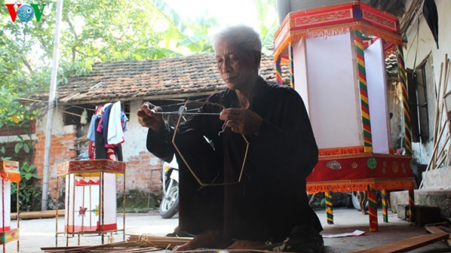 Den Keo Quan lantern for kids on Mid-autumn festival
