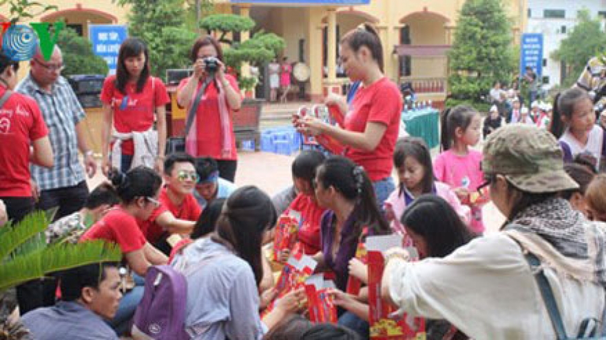 Overseas Vietnamese children enjoy Mid-Autumn festival