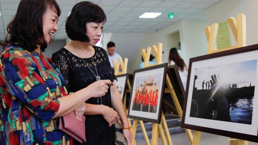 Truong Sa exhibition tells moving stories