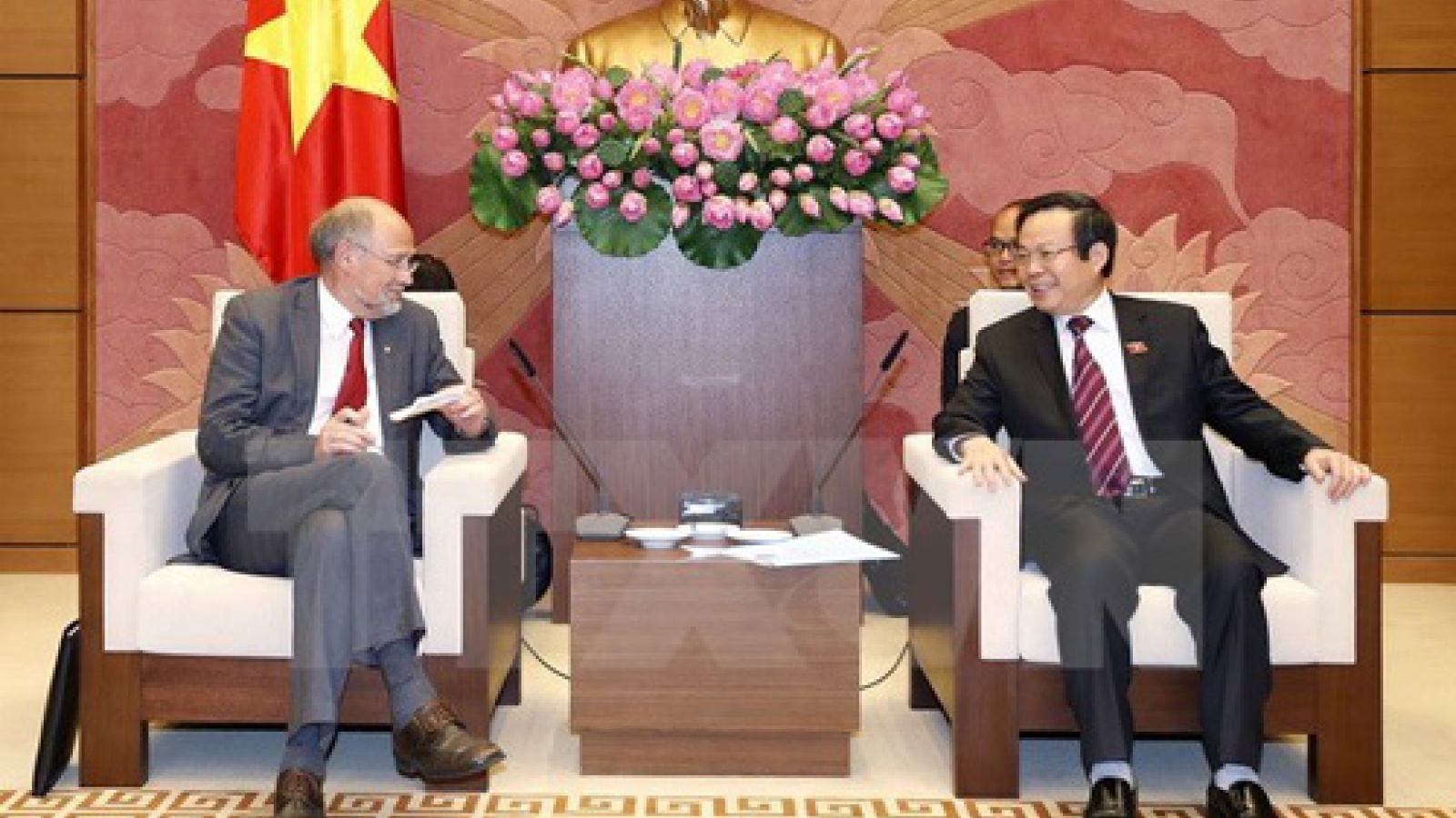 NA Vice Chairman urges completion of FTA with European Free Trade Area