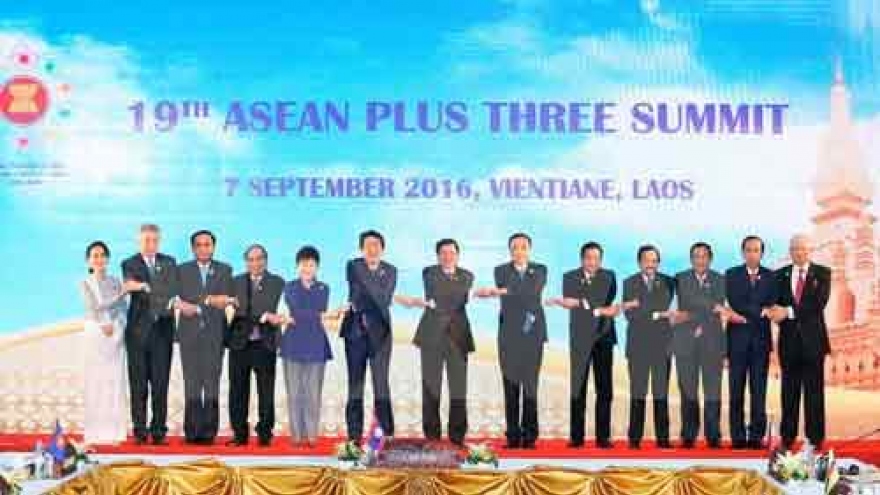 ASEAN+3 leaders vow to promote sustainable development