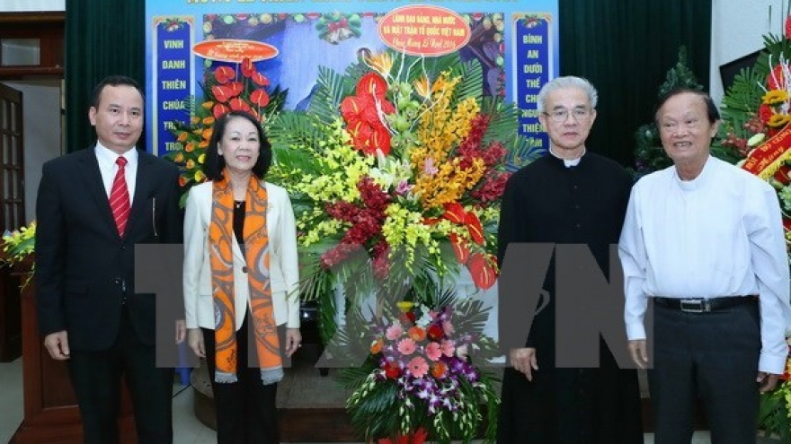 Party official extends Christmas greetings to Catholics