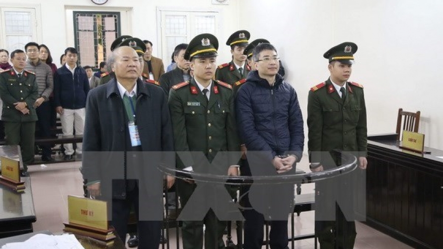 Embezzlers at State-owned Vinashinlines come to trial
