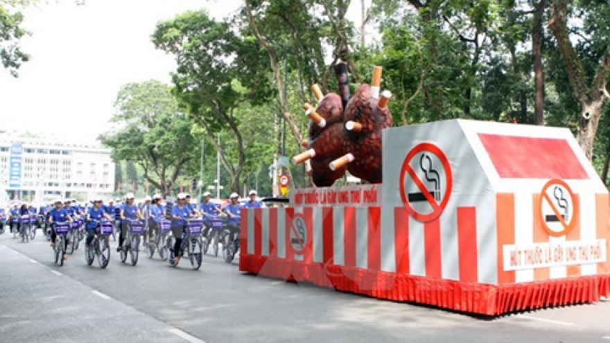Teenager smoker rate declines by 1%